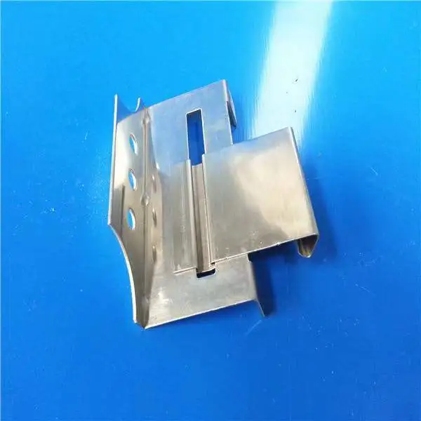 Verdeckter Clipverschluss