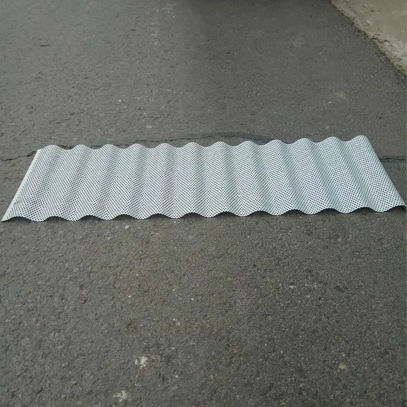 Perforierte profilierte Metallplatten